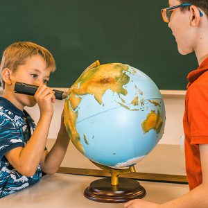 Globe terrestre tactile avec stylo parlant pour aveugle ou malvoyant