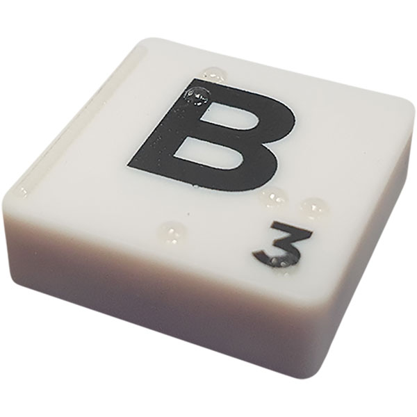 Scrabble en braille avec plateau magnétique accessible